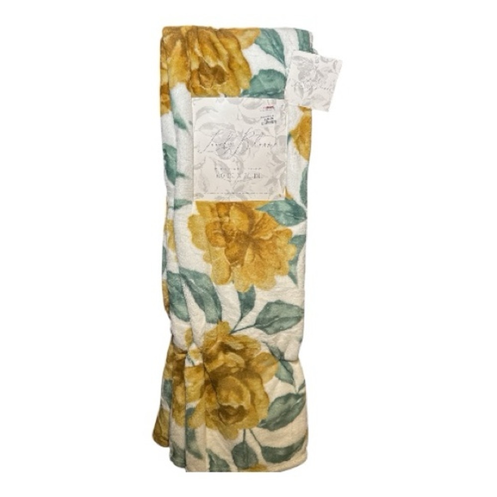 NEW! Lovely Blooms Throw Blanket Soft Plush Flannel 60x70 Floral Cozy Oversized